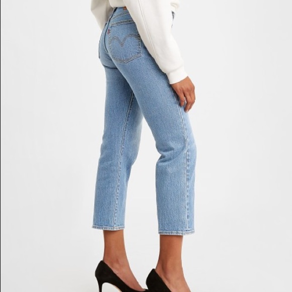 Levi’s Wedgie Straight 27